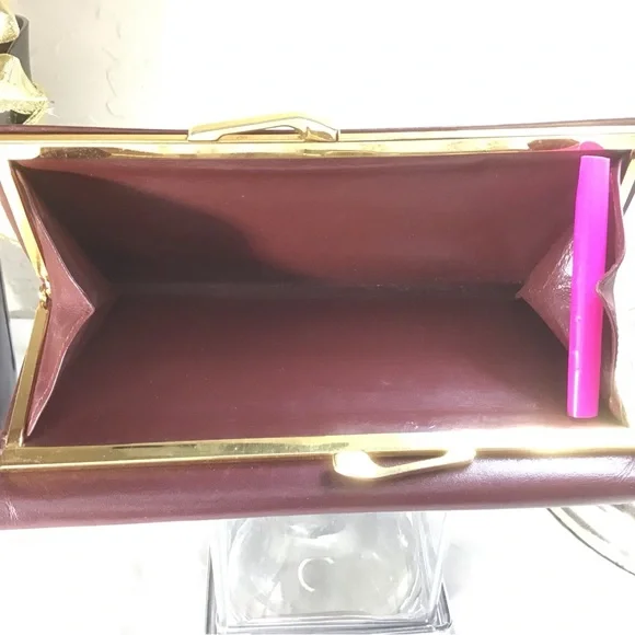 🔴Authentic CARTIER Trifold wallet, made in Paris.